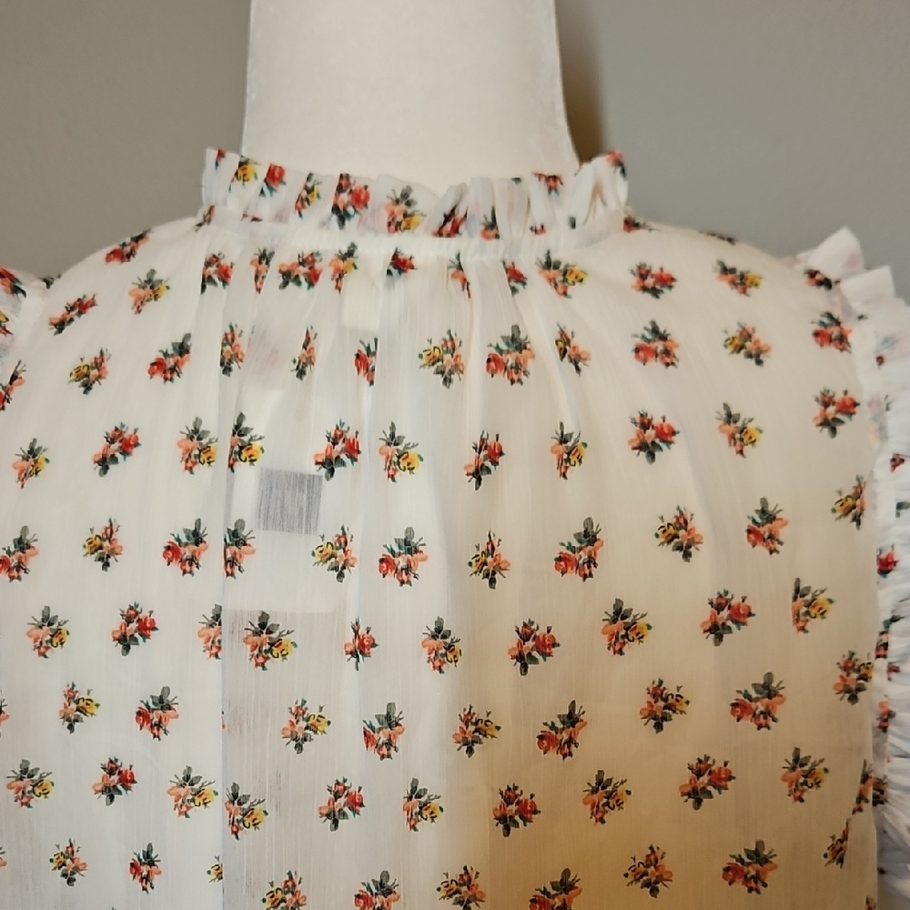 GAP White Floral Ruffle Blouse - Picture 7 of 8